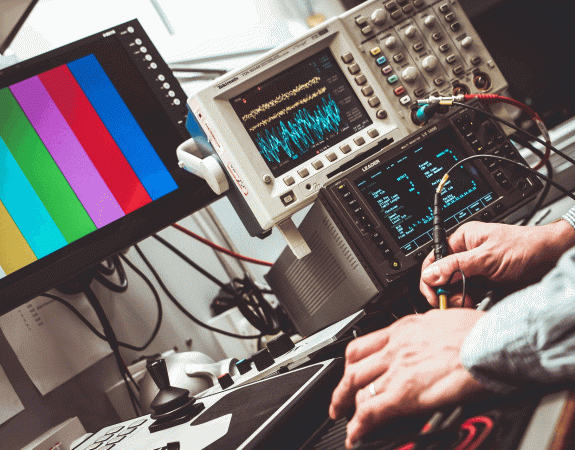 Se former, par alternance, à Lannion pour devenir ingénieur photonique & électronique